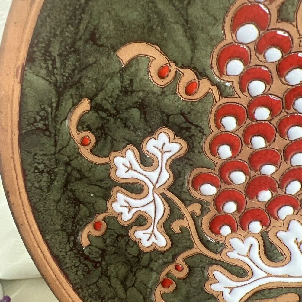 Bonis Rhodes vintage grapes and vine‎ handmade clay enamel decorative 7 in plate